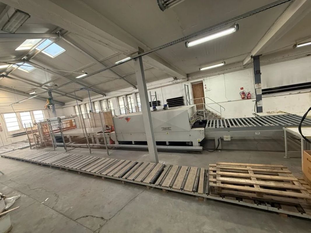 Schrumpffolien Verpackungslinie / LCR Group / 