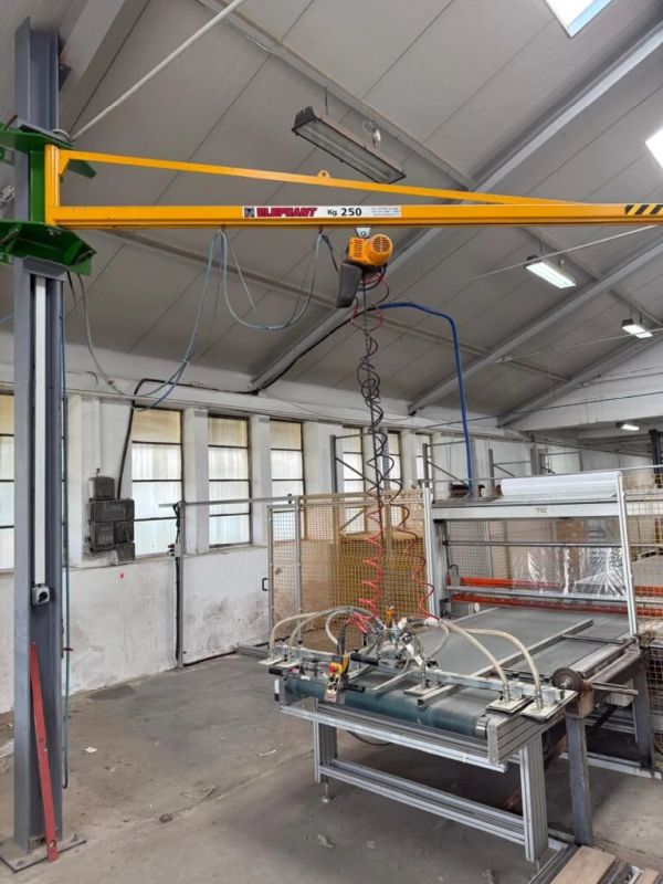 Schrumpffolien Verpackungslinie / LCR Group / 