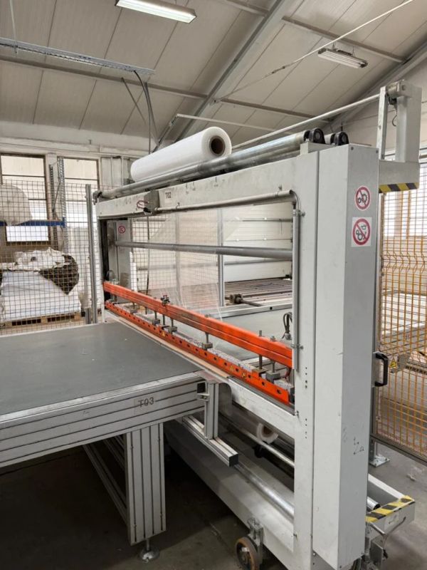 Schrumpffolien Verpackungslinie / LCR Group / 