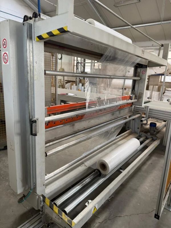 Schrumpffolien Verpackungslinie / LCR Group / 