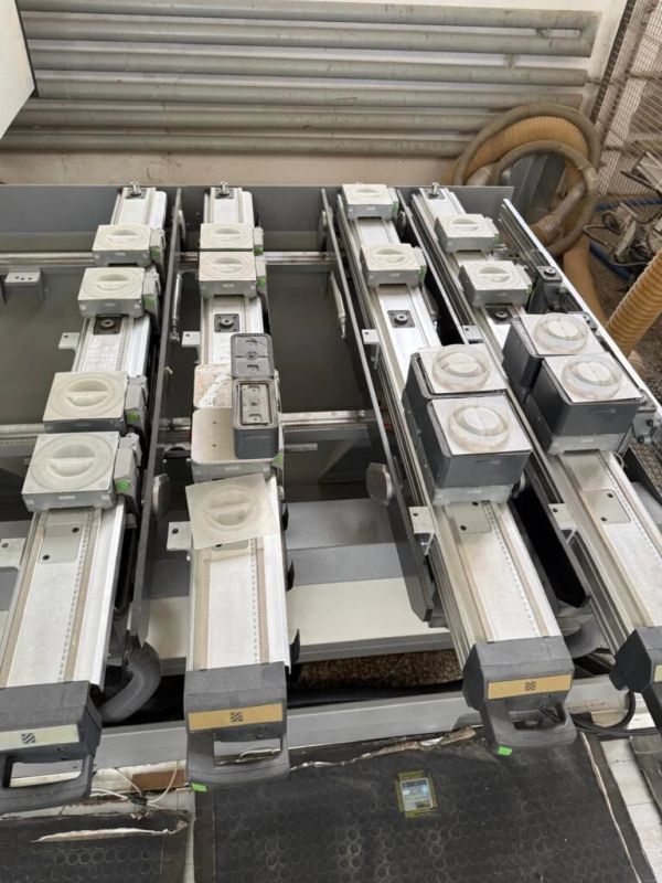 CNC-Bearbeitungszentrum / BIESSE / Rover A 1643