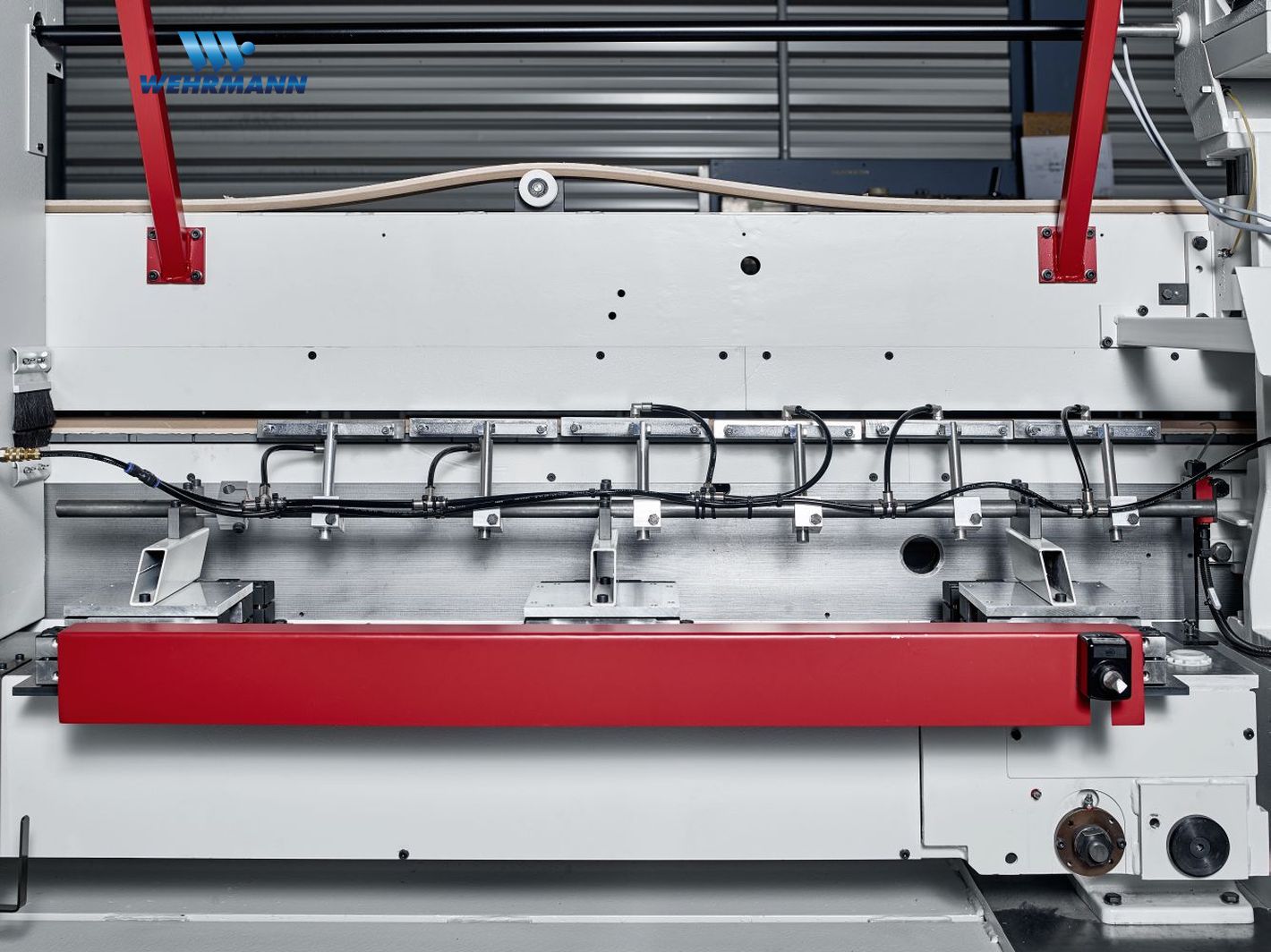 Eins. Direktpostformingmachine für gebogene Caravanfronten / WEHRMANN / Combima /K/I/R80/1260/V
