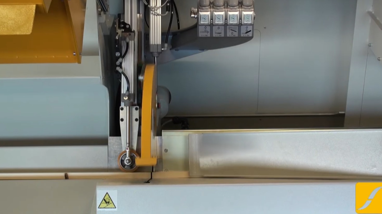 Optimierungskappsäge SALVADOR Superpush 200 / SALVADOR / Superpush 200