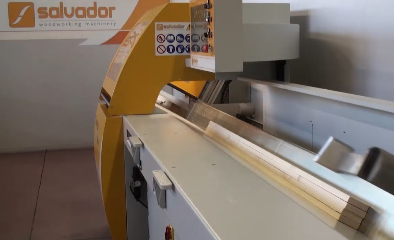 Optimierungskappsäge SALVADOR Superpush 200 / SALVADOR / Superpush 200