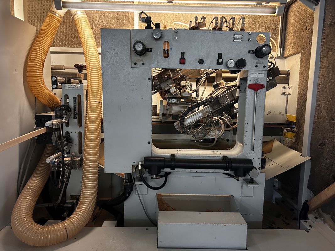 Doppelseitige Formatbearbeitungs- und Kantenanleimmaschine / HOMAG / PROFI KFL20/29/QA/25