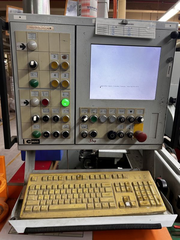 Doppelseitige Formatbearbeitungs- und Kantenanleimmaschine / HOMAG / PROFI KFL20/29/QA/25