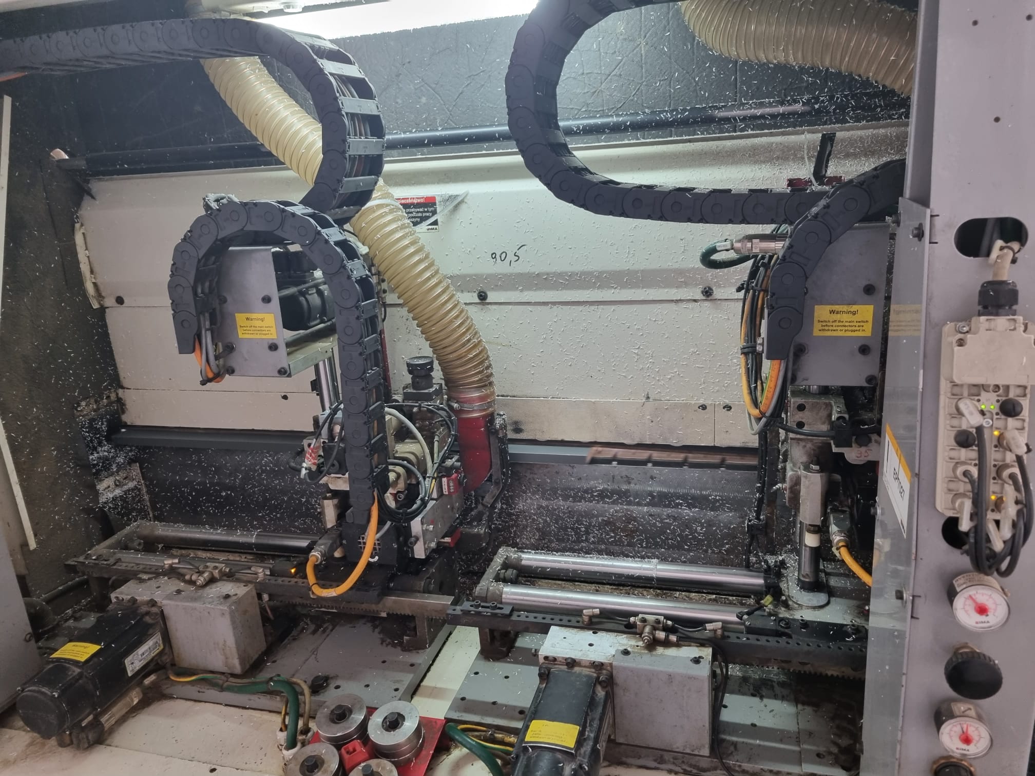 Einseitige Kantenanleimmaschne IMA Novimat / IMA / Novimat Contour/I/G80/790/L20