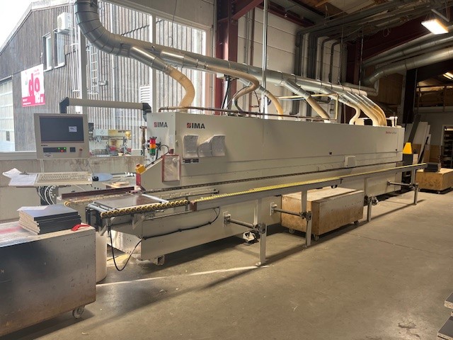 Einseitige Kantenanleimmaschine / IMA / Novimat/Contour/I/G80/700/R3+