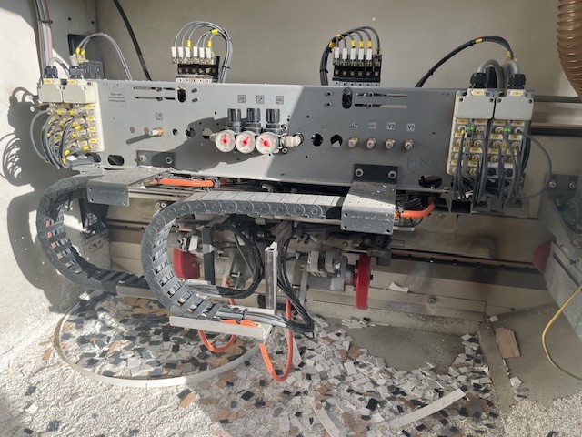 Einseitige Kantenanleimmaschine / IMA / Novimat/Contour/I/G80/700/R3+