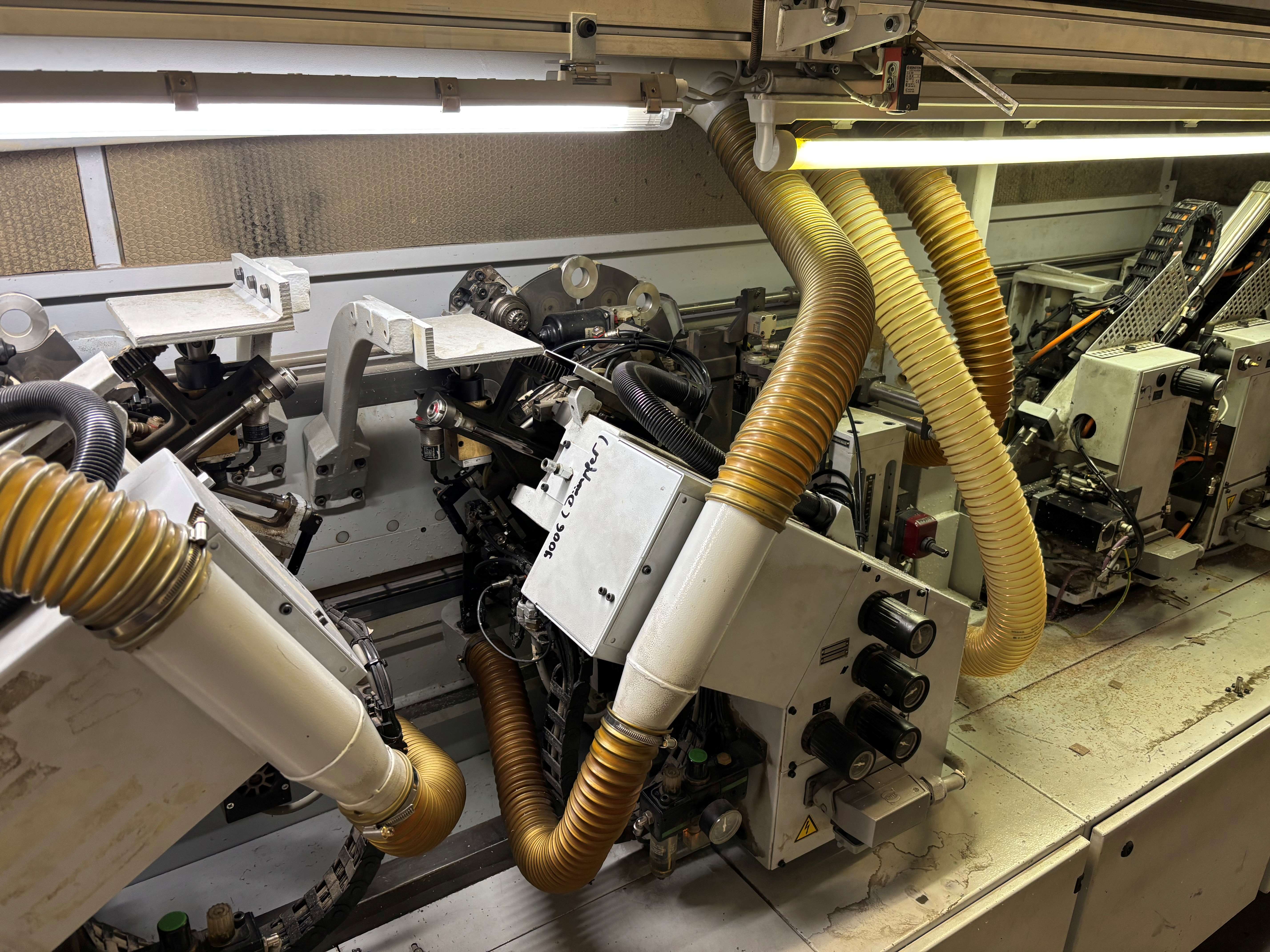 Doppelseitige Kantenanleimmaschine / HOMAG / OPTIMAT KF 26/8/A3/25