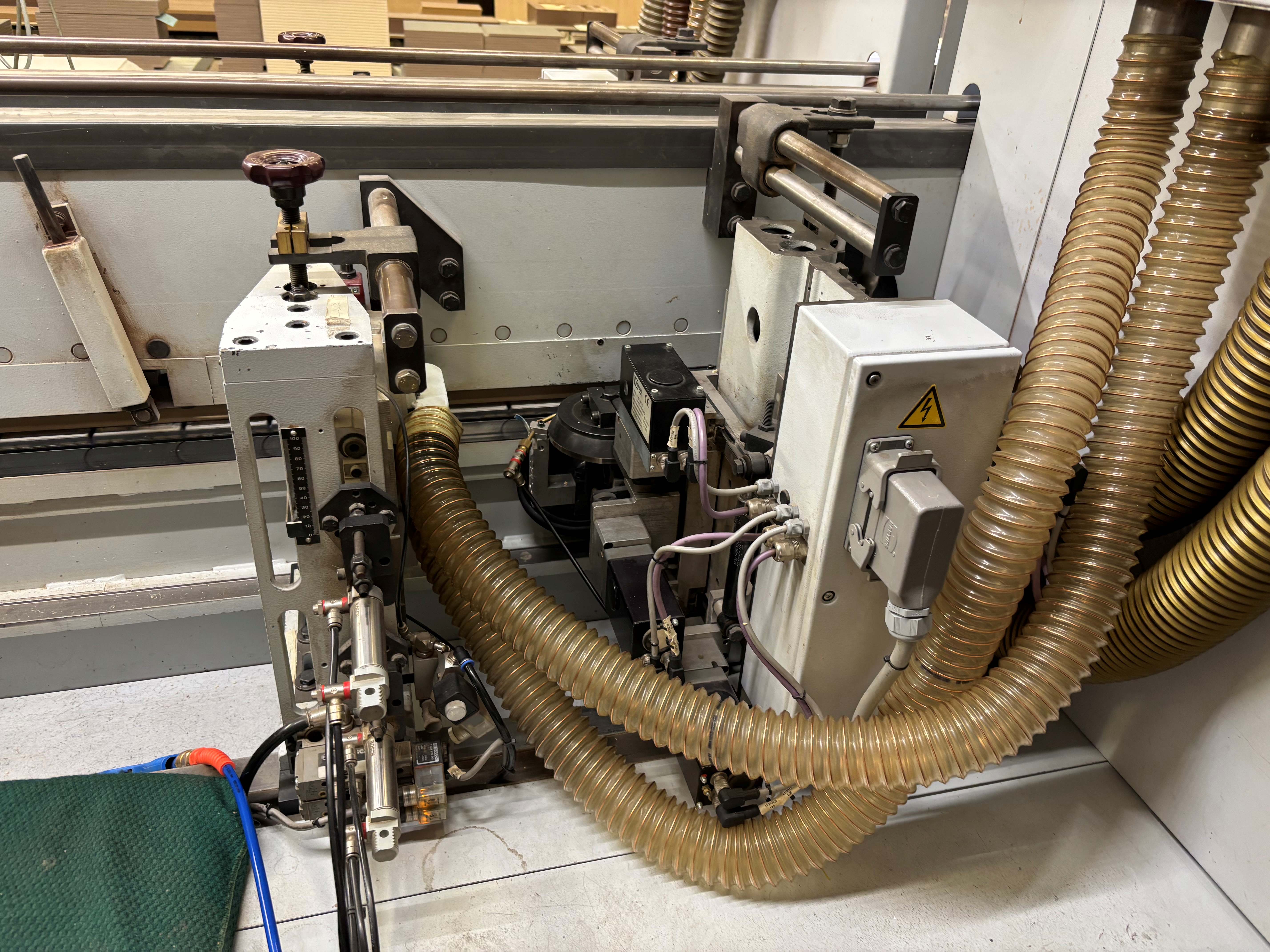 Doppelseitige Kantenanleimmaschine / HOMAG / OPTIMAT KF 26/8/A3/25