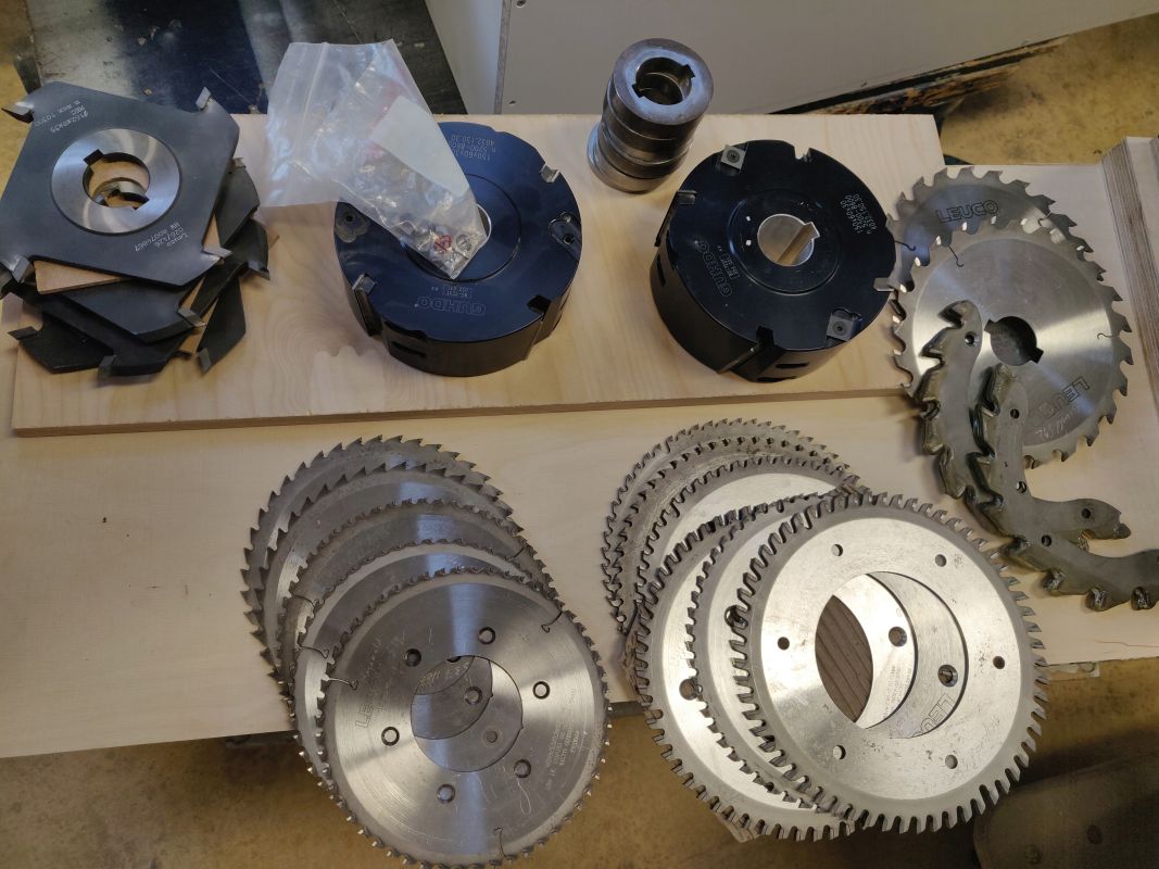 Doppelendprofiler / HOMAG / FLO23