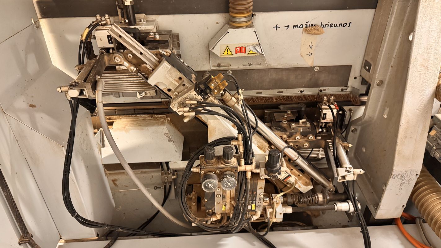 eins. Kantenanleimmaschine mit Rückführung / BRANDT / KDF 991