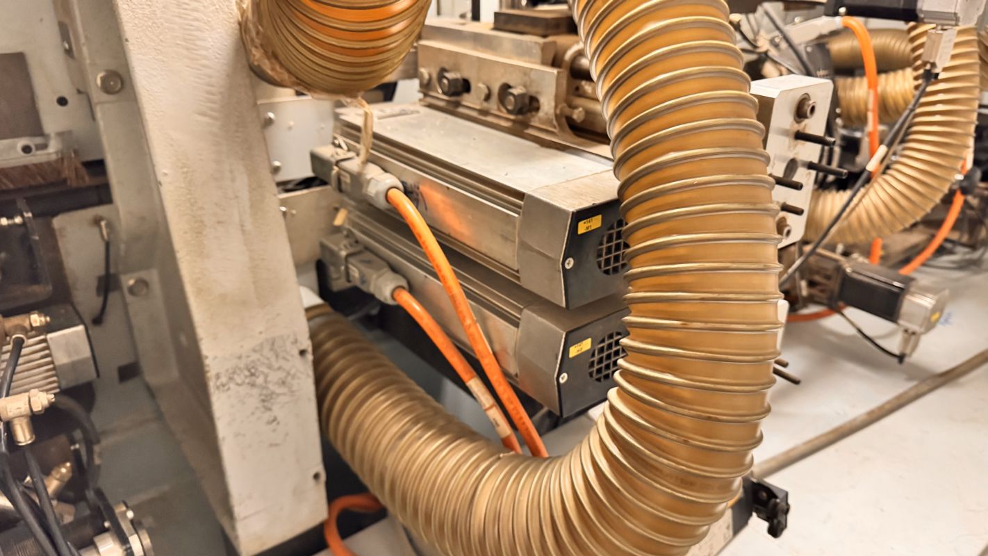 eins. Kantenanleimmaschine mit Rückführung / BRANDT / KDF 991