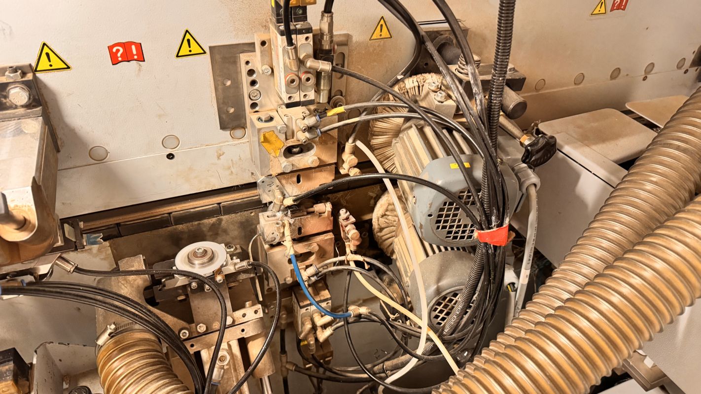 eins. Kantenanleimmaschine mit Rückführung / BRANDT / KDF 991