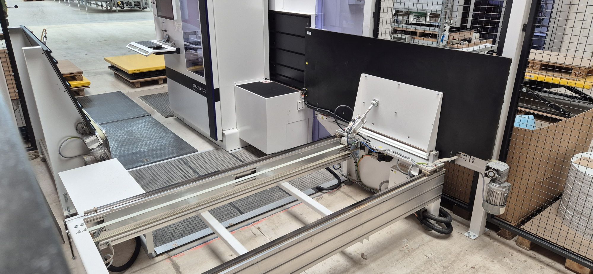 Vertikales  CNC-Bearbeitungszentrum / HOMAG / DRILLTEQ V-500