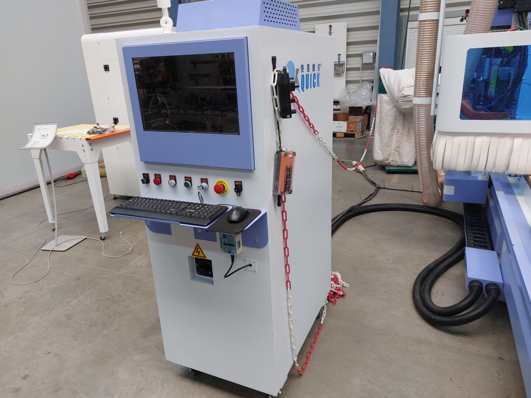 CNC-Fräsmaschine / QUICK CNC / UE-481 