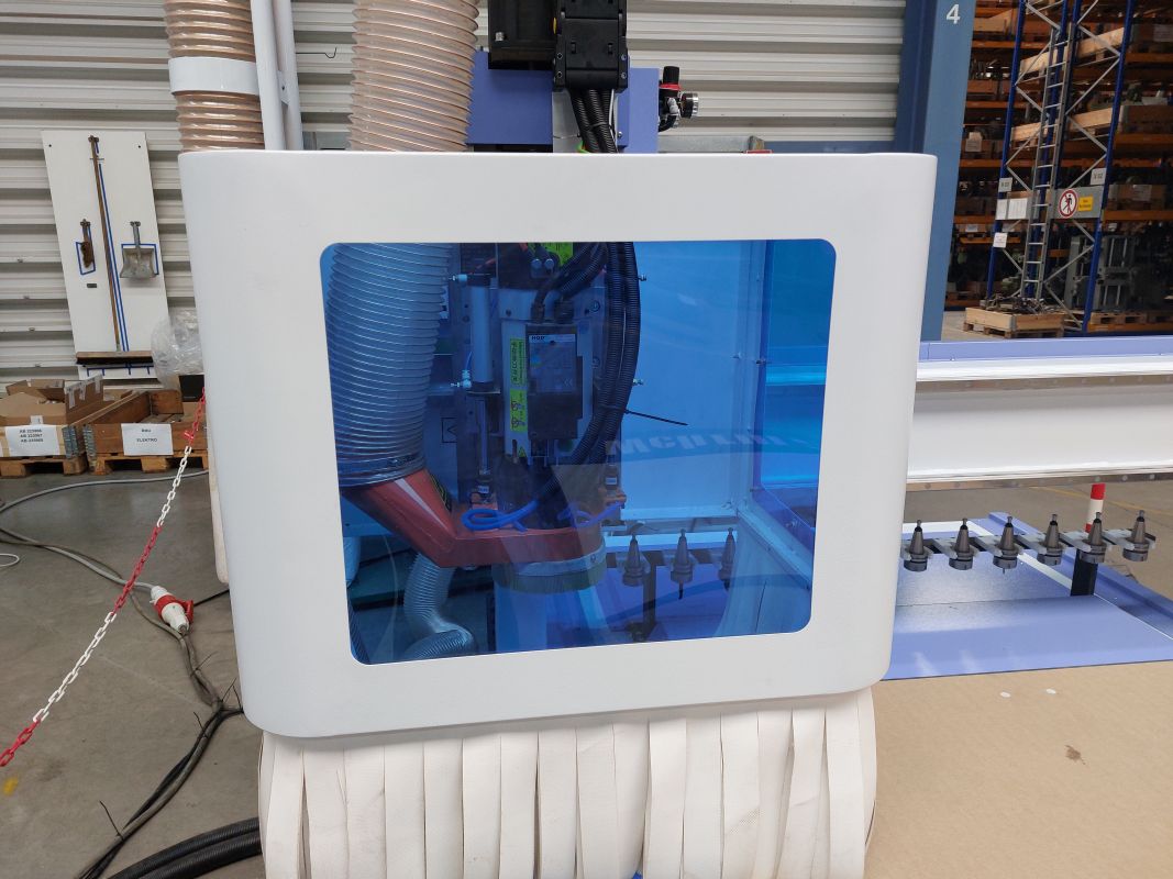 CNC-Fräsmaschine / QUICK CNC / UE-481 