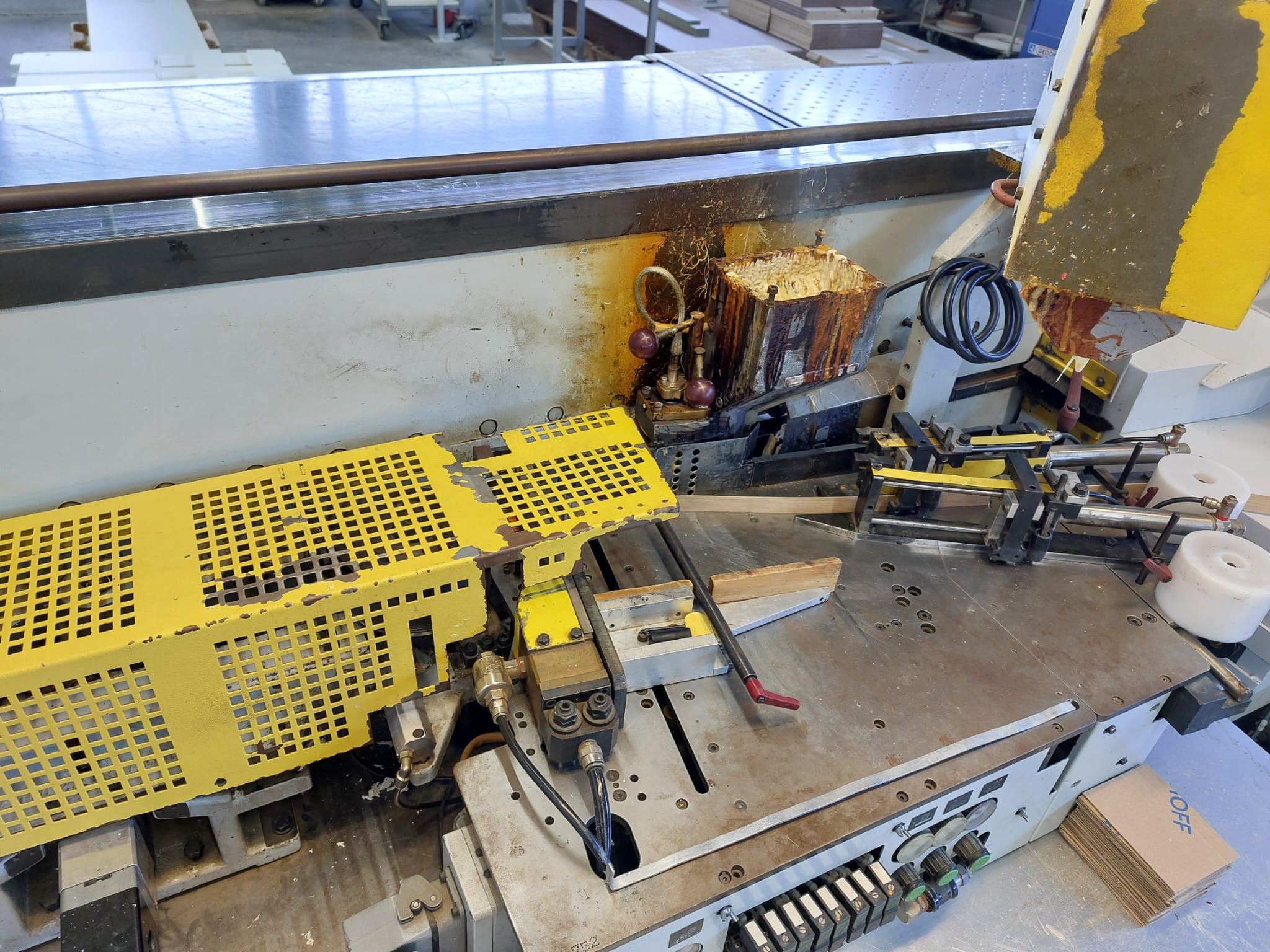 einseitige Kantenanleimmaschine mit Werkstück-Rückführung / HOMAG / Optimat KL 78/A20/S2/Z