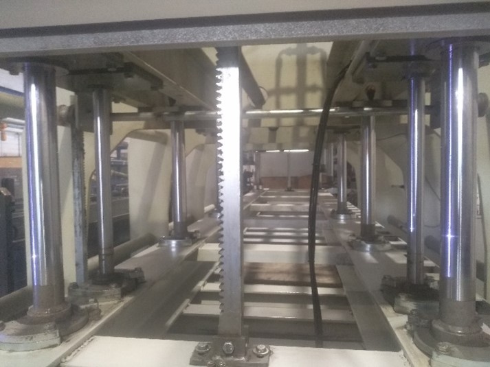 Automatische Kaltpresse / CMB / 