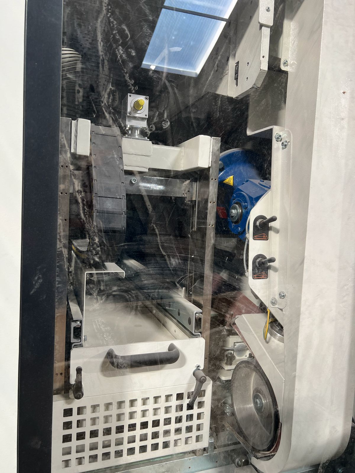 Automatisch Kalibrierende Schleifmaschine / SCM / DMC system