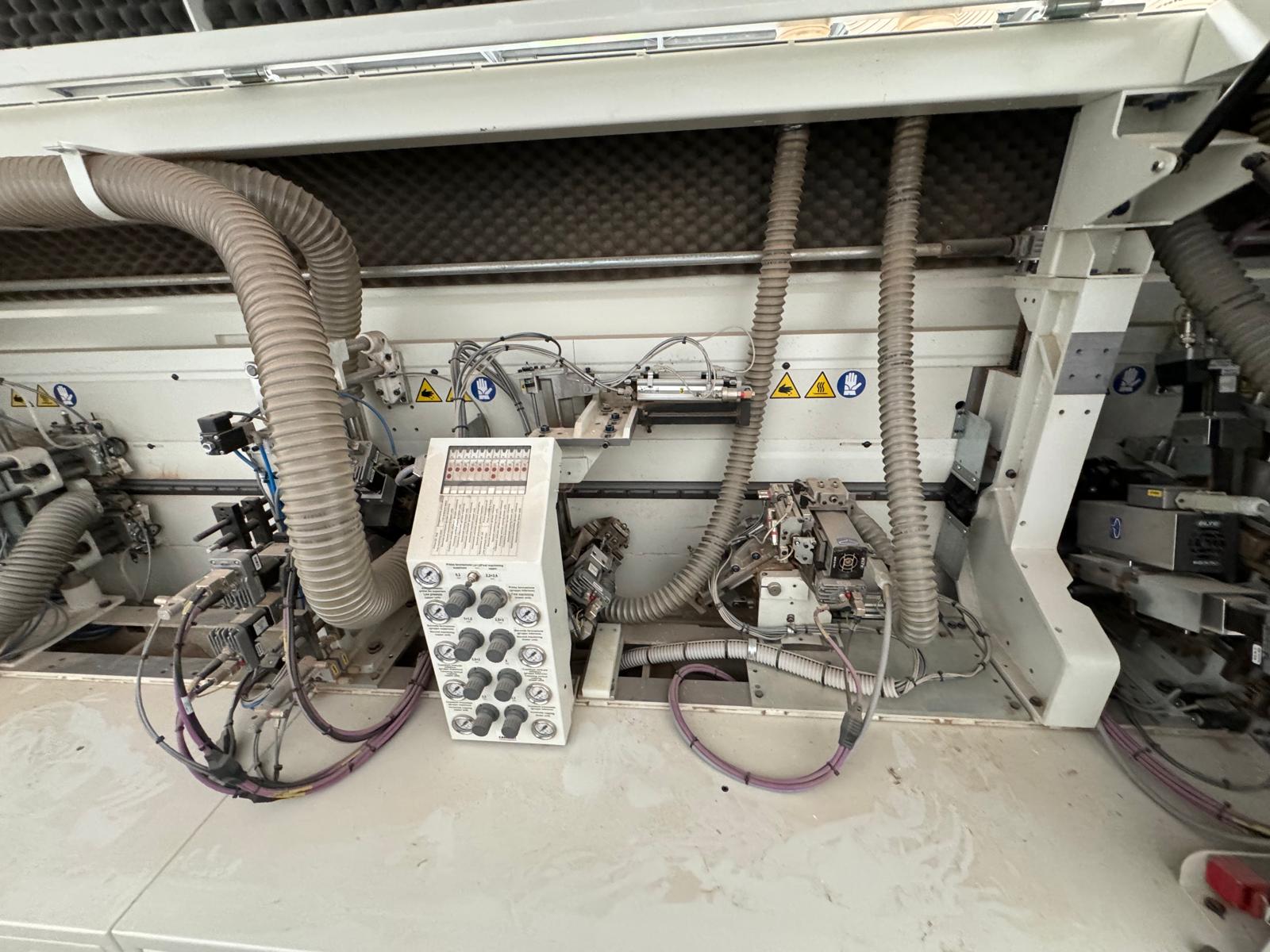 Industrielle automatsiche Kantenanleimmaschine mit Rückführung / SCM / Stefani md
