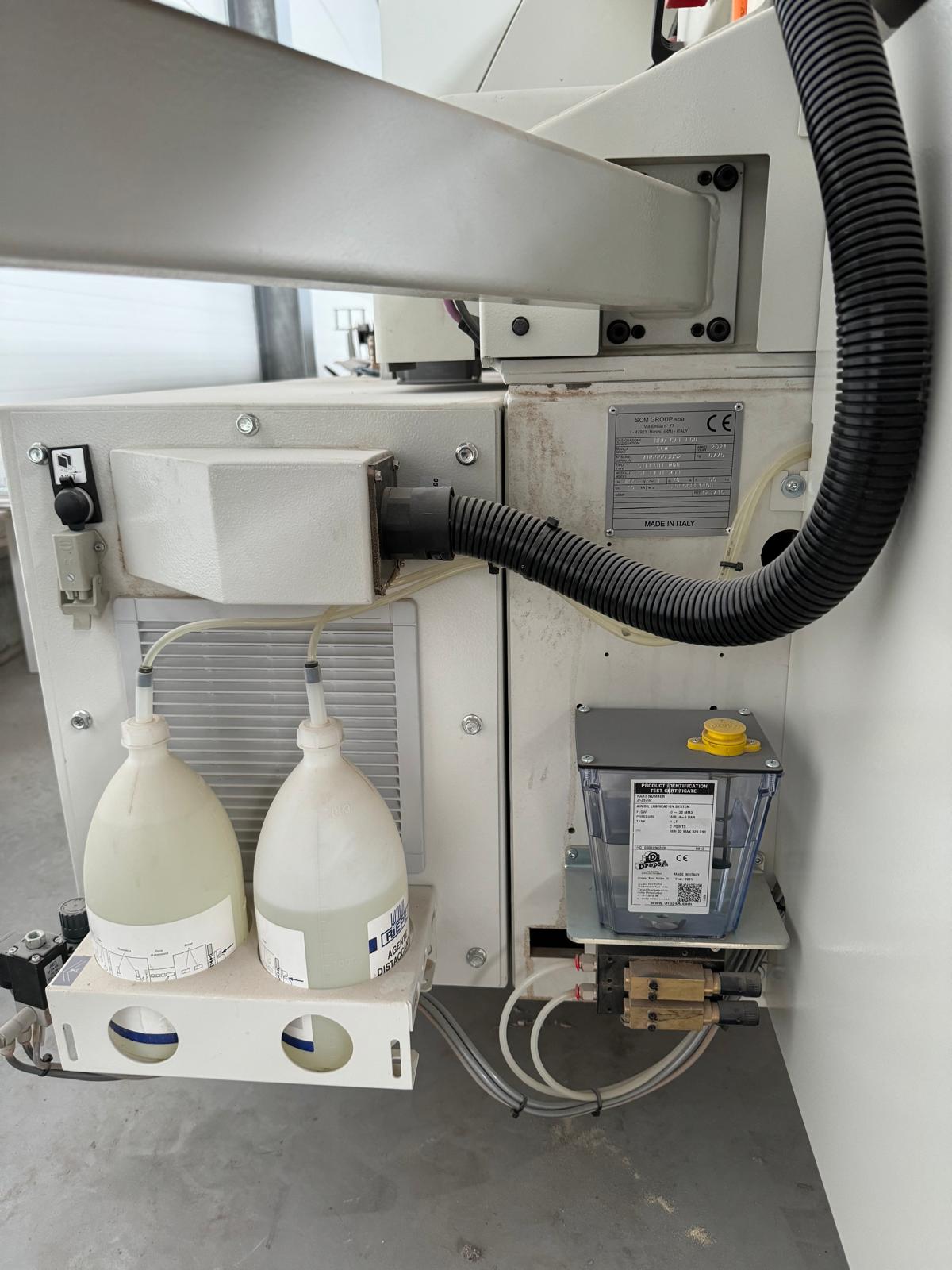 Industrielle automatsiche Kantenanleimmaschine mit Rückführung / SCM / Stefani md