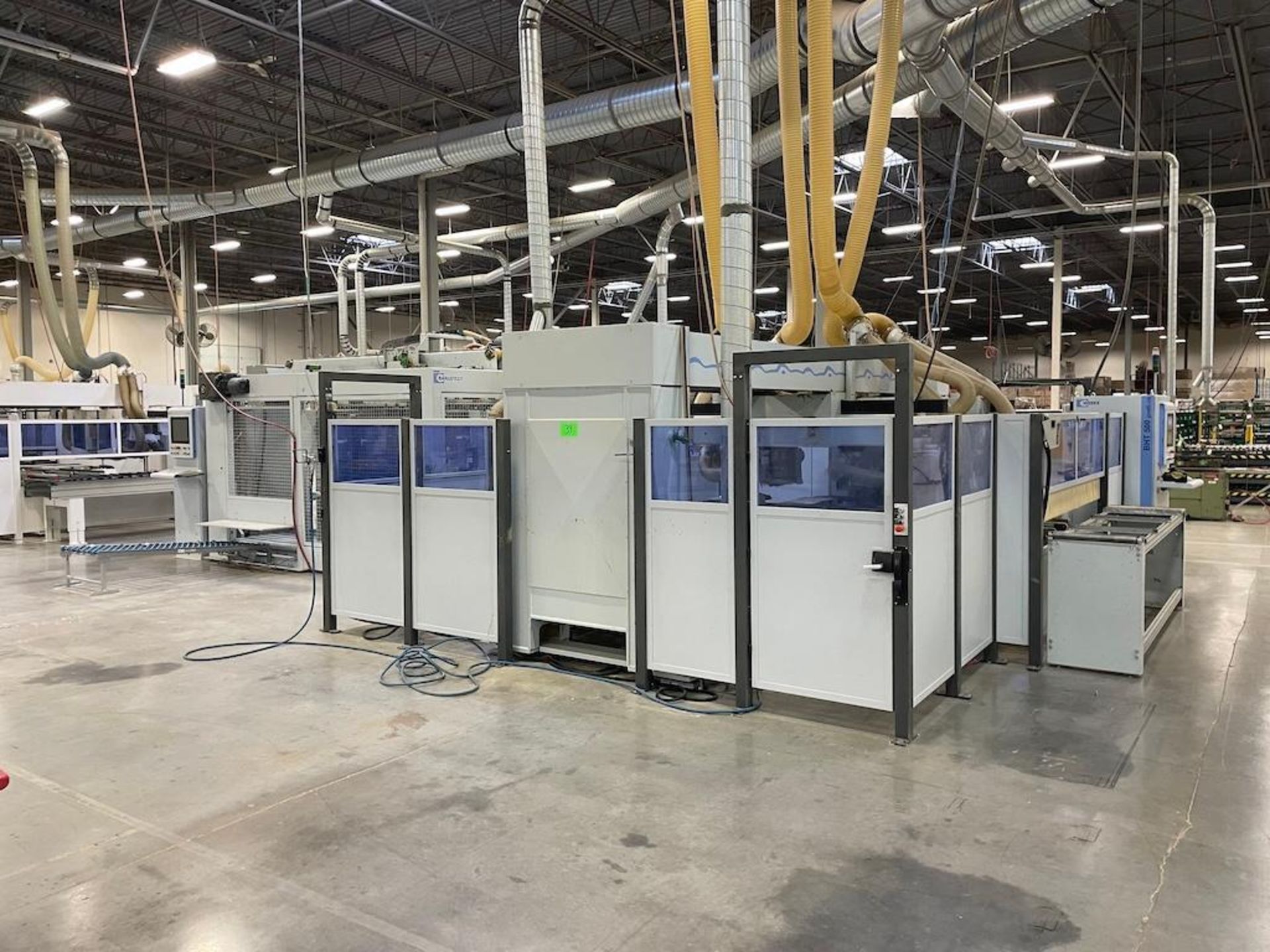 CNC Bearbeitungszentrum mit Abstapelung / WEEKE / BHT