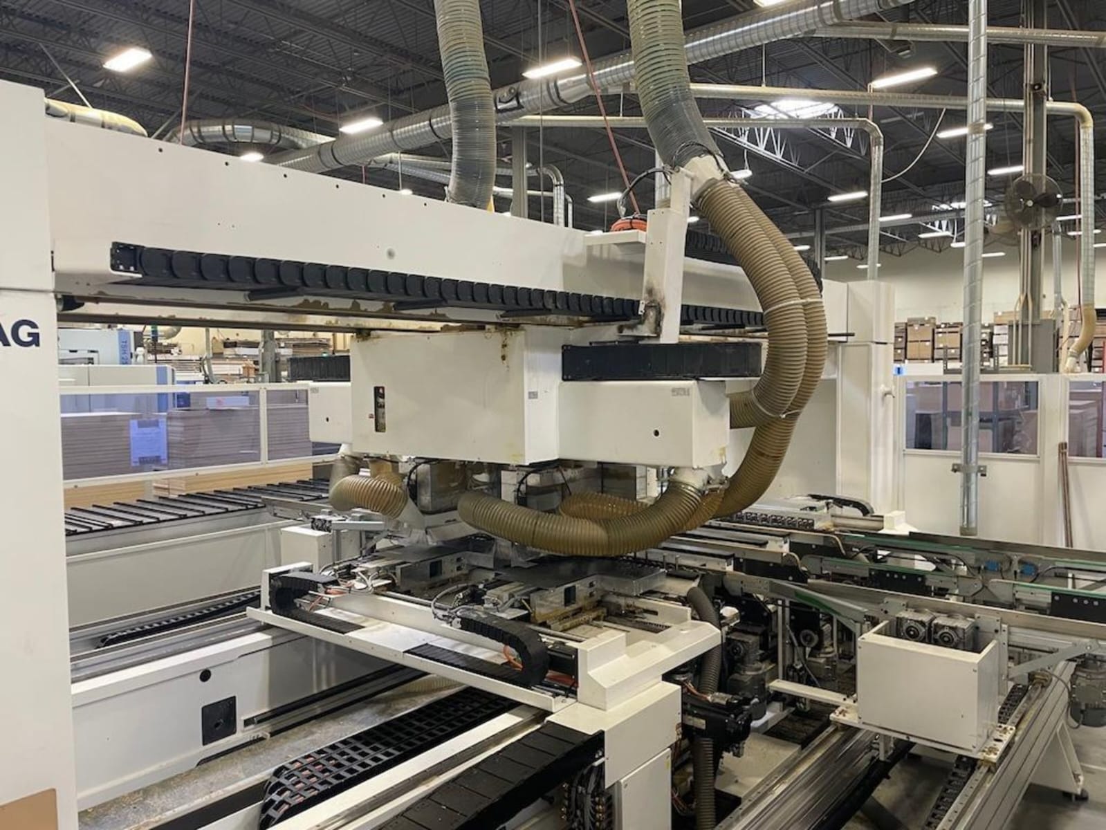 CNC Bearbeitungszentrum mit Abstapelung / WEEKE / BHT 500