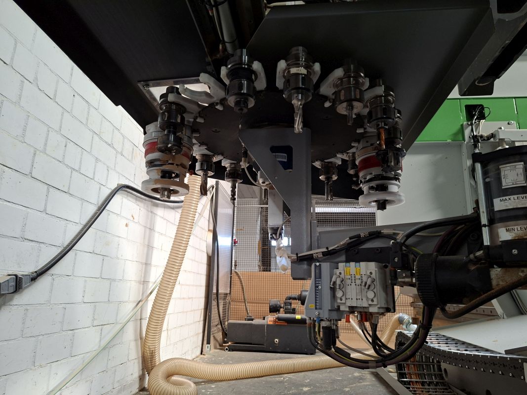 CNC-Bearbeitungszentrum / BIESSE / 
