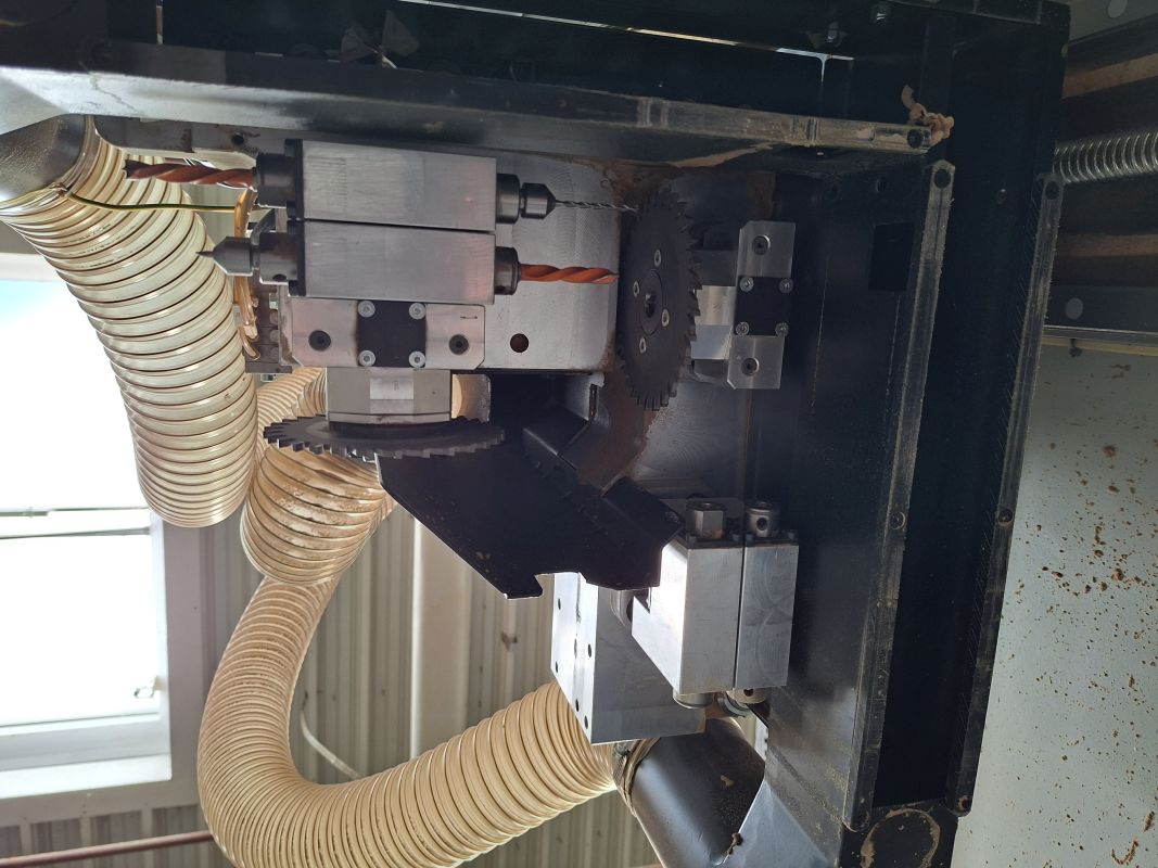 CNC-Bearbeitungszentrum / BIESSE / 
