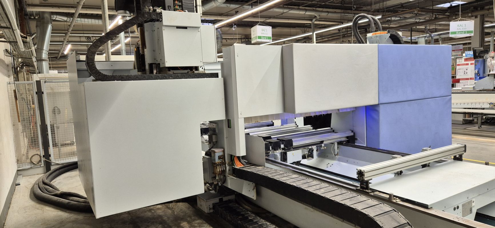 CNC - Bearbeitungszentrum mit Verleimteil / HOMAG / BMG 512/40/12/V/A