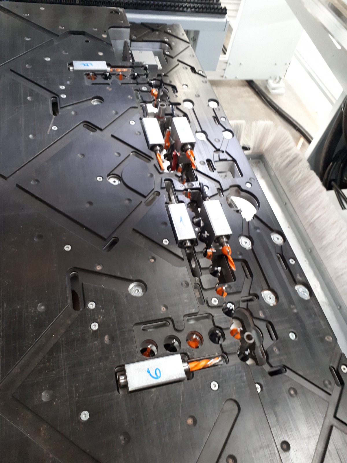 CNC-Bearbeitungszentrum / WEEKE / OPTIMAT BHX 500