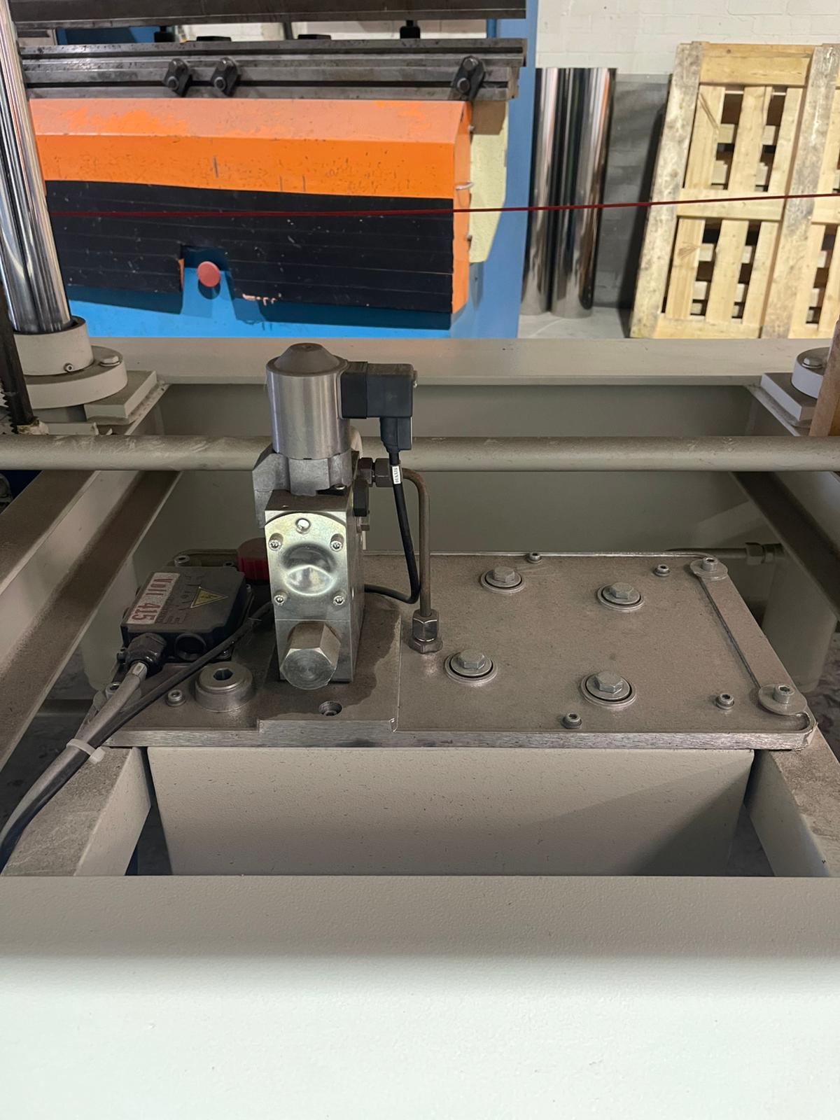 Heizplattenpresse / ORMA / NPC/DIGIT 6/95 30/13 AS-BO