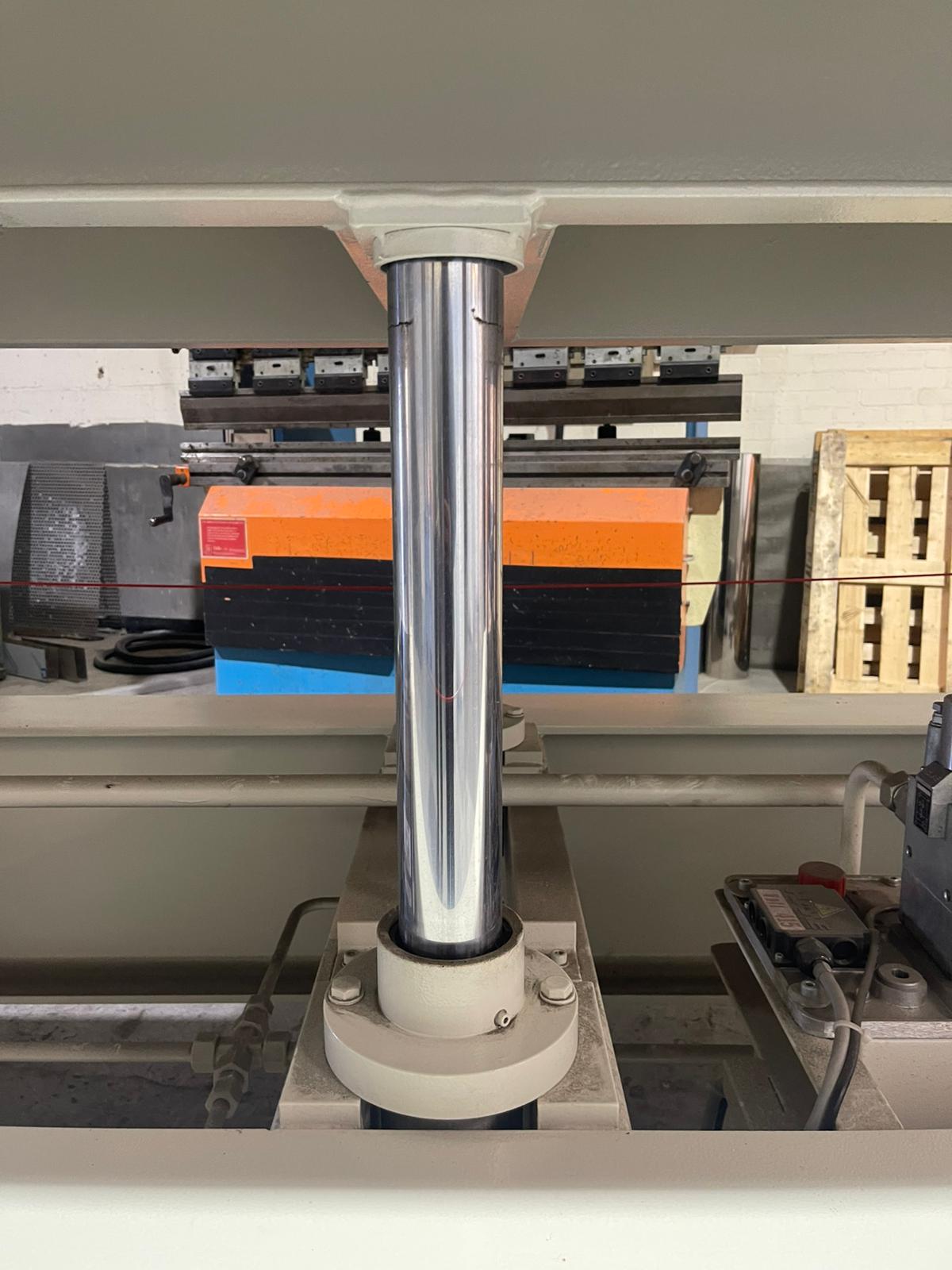 Heizplattenpresse / ORMA / NPC/DIGIT 6/95 30/13 AS-BO