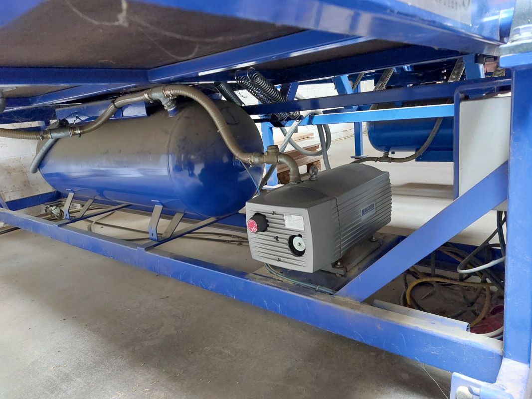 Membranpresse mit Beckerpumpe / COLUMBUS / Vakuform Standard