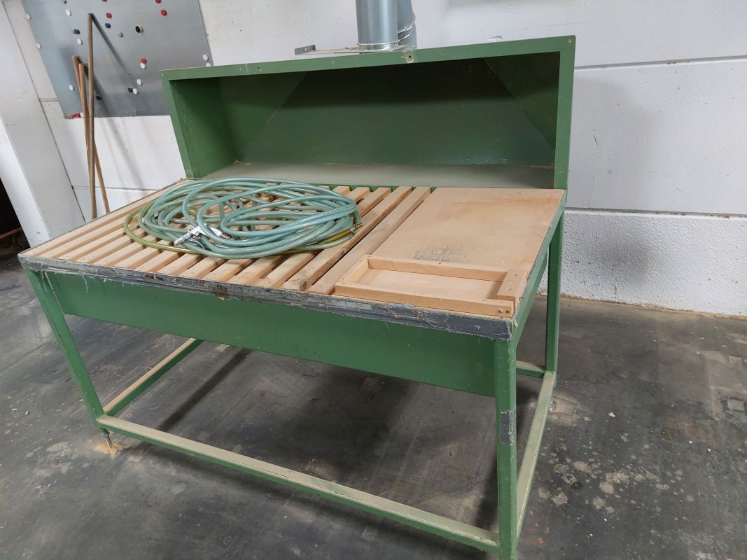 Schleiftisch / N/A / 