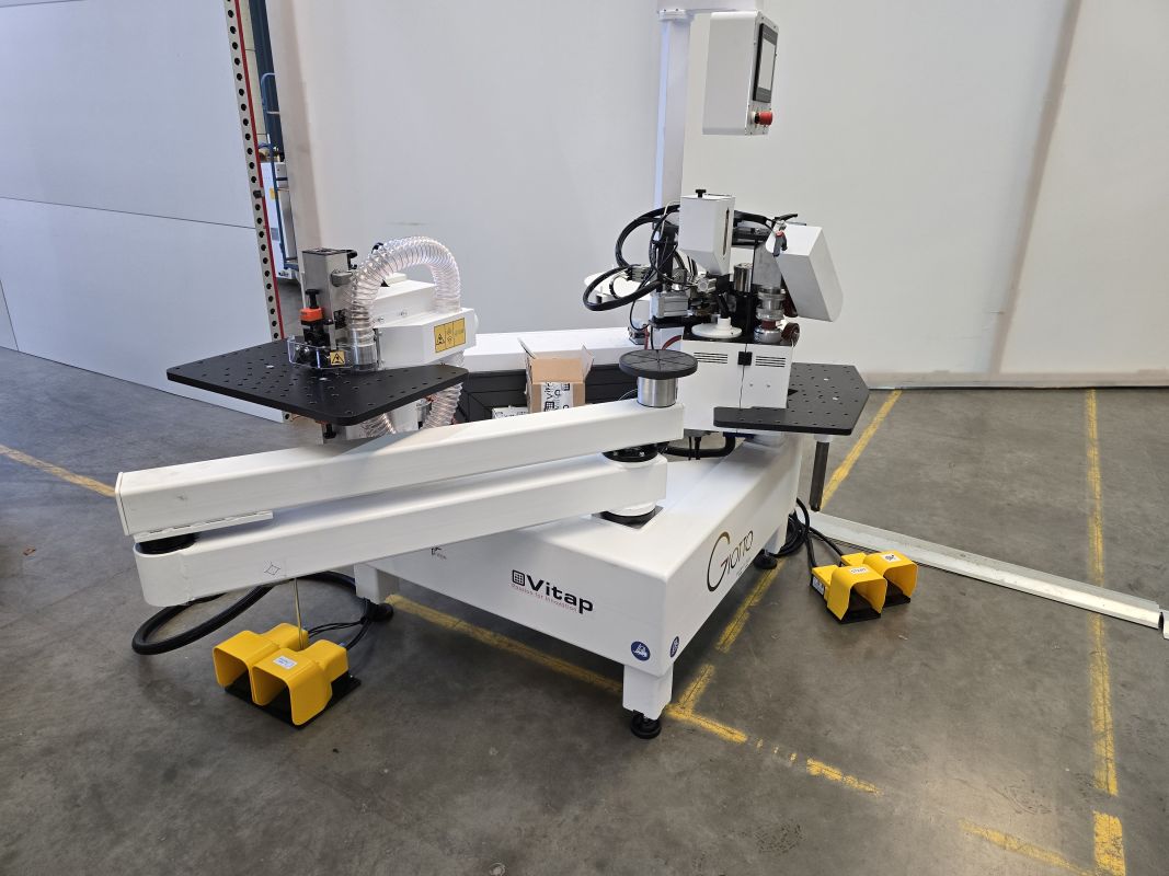 Halbautom. Kontur-Kantenanleimmaschine / VITAP / Giotto