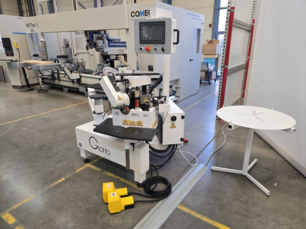 Halbautom. Kontur-Kantenanleimmaschine / VITAP / Giotto