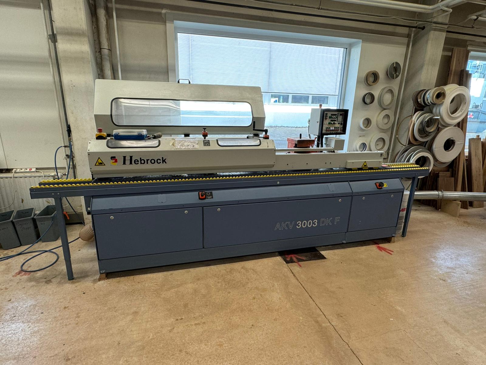 Kantenanleimmaschine / HEBROCK / AKV 3003 DK-F Kantenanleimmaschine / HEBROCK / AKV 3003 DK-F
