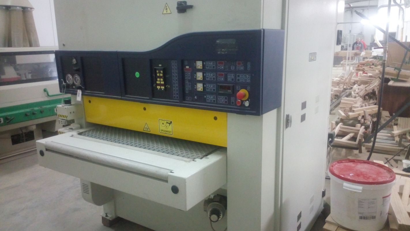 Schleifmaschine / CB Levigatrici / NV11.RRT