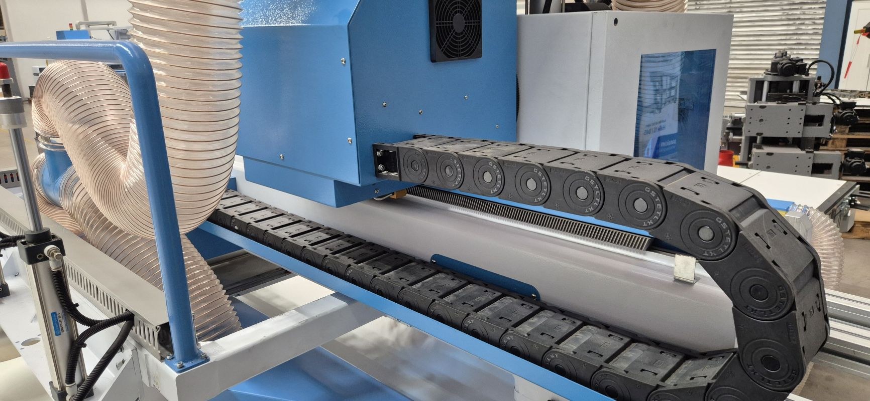 3-Achsen CNC Fr&auml;smaschine&nbsp; / QUICK CNC / UE-481PL