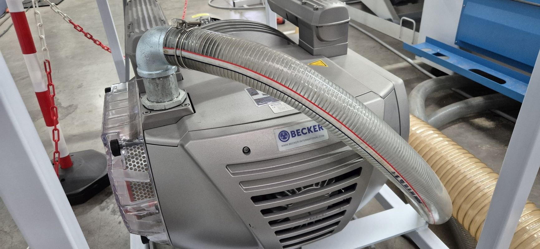 3-Achsen CNC Fr&auml;smaschine&nbsp; / QUICK CNC / UE-481PL