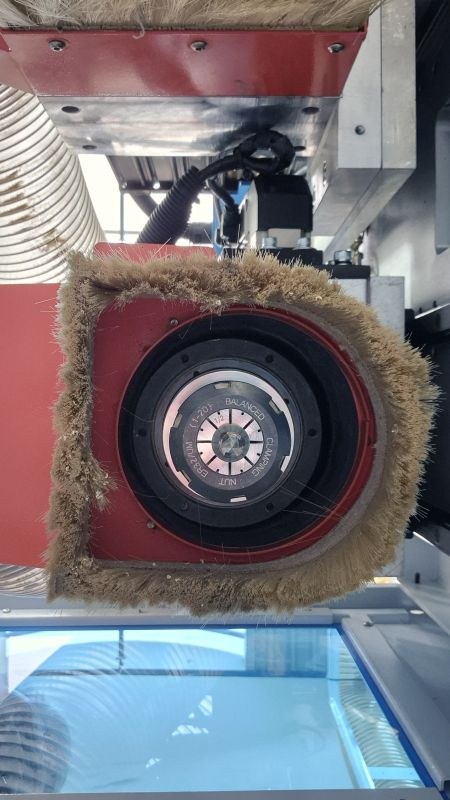 3-Achsen CNC Fr&auml;smaschine&nbsp; / QUICK CNC / UE-481PL