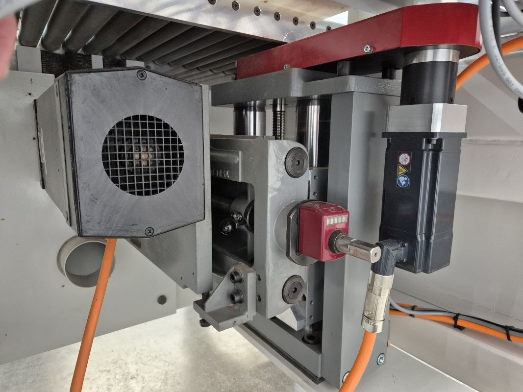 CNC-Mittelschnitts&auml;ge / WEHRMANN / WT-50/900