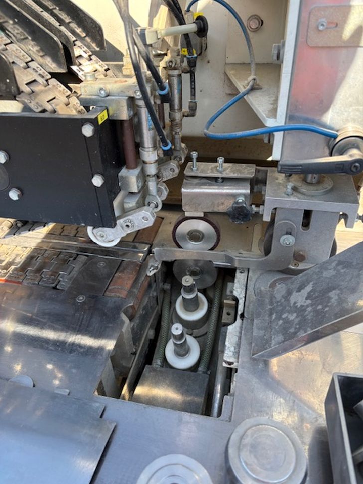 Furnierzusammensetzmaschine / KUPER / FL / Innovation