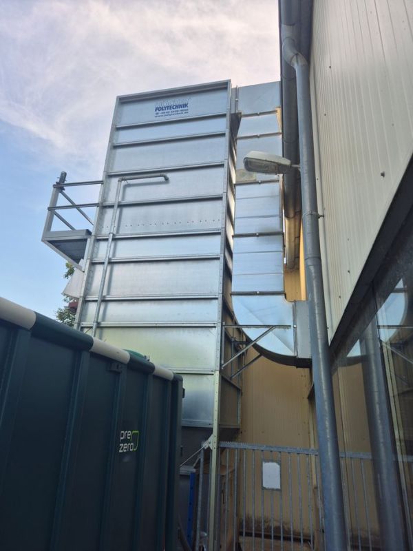 Absauganlage mit Briketierpresse / Hocker Polytechnick / MultiStar JP5