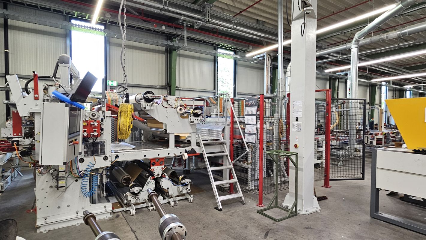 Ummantelungslinie / B&Uuml;RKLE / 