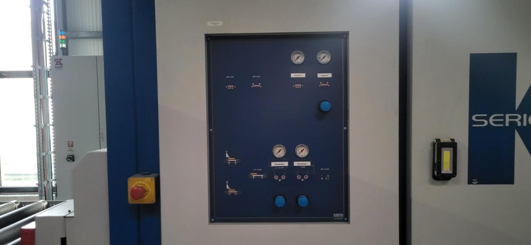 Ummantelungslinie / B&Uuml;RKLE / 