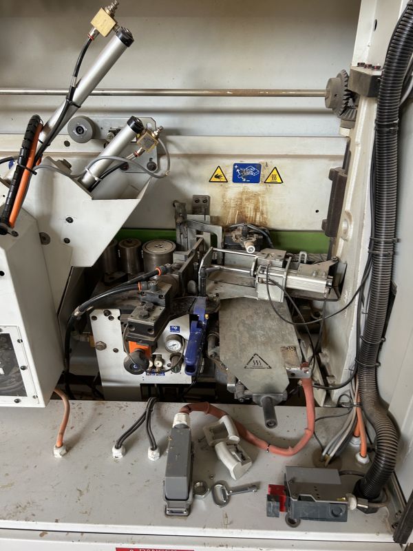 Kantenanleimmaschine / BIESSE / Jade 240 Kantenanleimmaschine / BIESSE / Jade 240